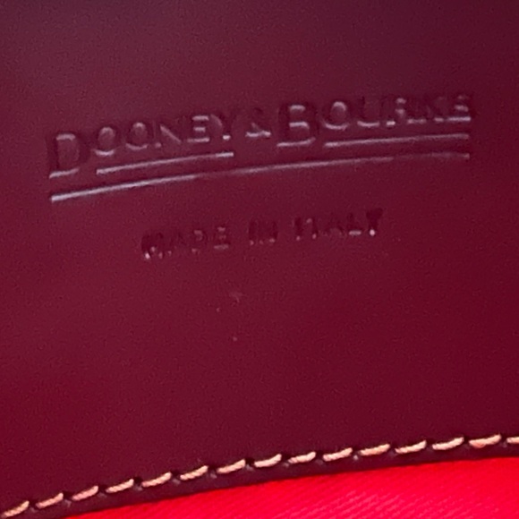 ALTO Dooney & Bourke (made in Italy) Tall Florentine Leather Tote - Picture 9 of 16